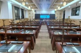 �������x���A�ı��ϵ�9���ǻە�(sh��)���������v��h�г����һ�W(xu��)У