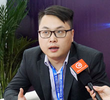 �ѱȁ������x���Կ͑������� ��(chu��ng)�·���(w��)ģʽ